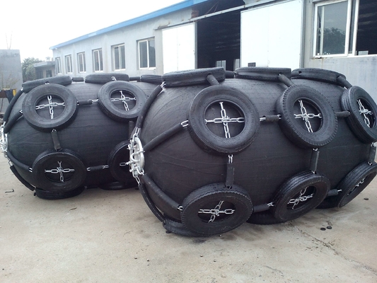 80kpa certificou profissionalmente para-choques de borracha pneumáticos de flutuação duráveis do pneumático para o navio &amp; o barco