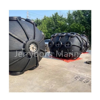 Fenders pneumáticos de borracha de tipo Yokohama infláveis flutuantes com rede de cadeia de pneus
