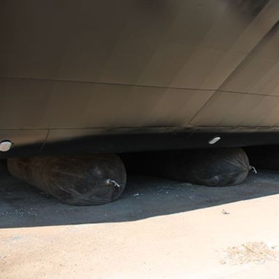 China Marine Rubber Airbags profissional para o salvamento de levantamento de aterrissagem de lançamento do navio