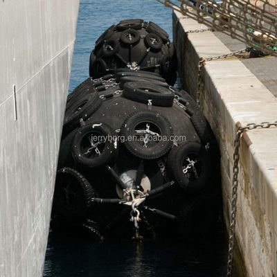 Para-choque de borracha de acoplamento pneumático de yokohama do kpa 50 de alta pressão para o barco