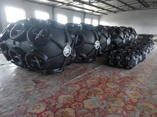 50kpa Marine Pneumatic Rubber Buoy Fenders com pneu do avião