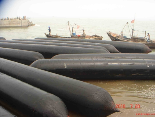 As bolsas a ar de borracha infláveis do navio da doca seca lançam o preço de fábrica dos barcos para a venda