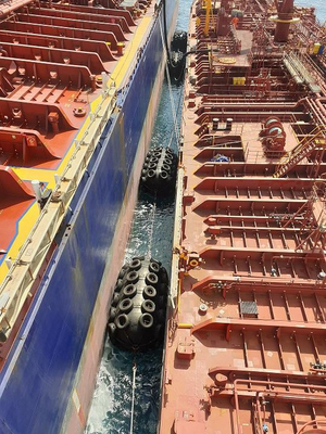 Barco de pesca de borracha do para-choque da plataforma a pouca distância do mar pneumática