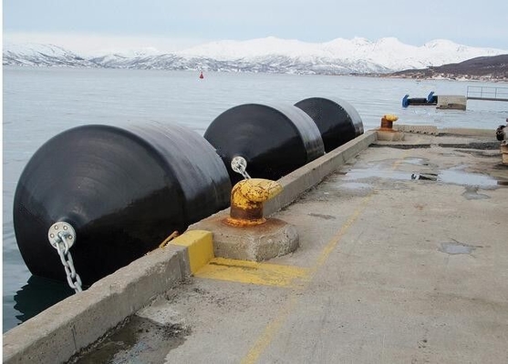 Revestimento Marine Floating EVA Fender de Polyurea com a característica durável para abrigar e enviar a amarração