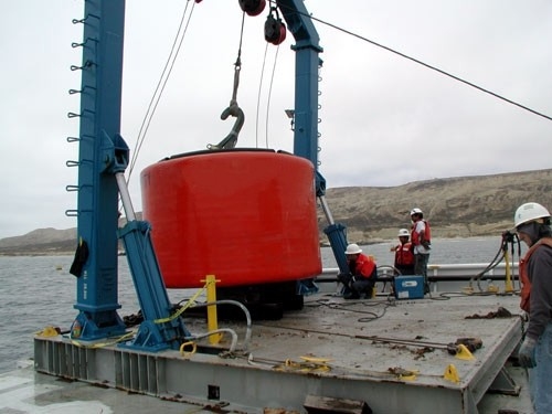 PVC de flutuação a pouca distância do mar EVA Mooring Buoys do PE do vagabundo cilíndrico da âncora