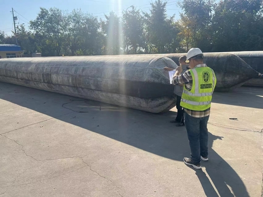 Balão de borracha de resgate marinho airbag para puxar para a costa de elevação pesada em estaleiros navais