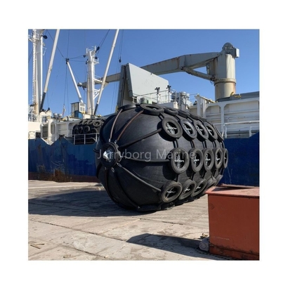 Fender de borracha durável do tipo Yokohama com para-choque de barco de rede de cadeia de pneus
