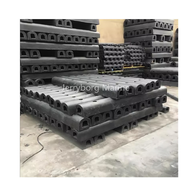 Fenders de borracha flexíveis e resistentes do tipo D para sistemas de atracação