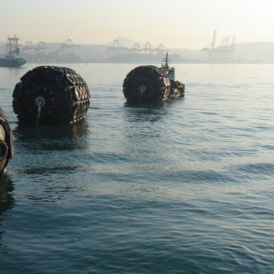 Para-choques de borracha pneumáticos infláveis de Marine Floating STS para a proteção da doca