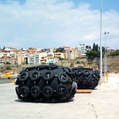 Flange 80Kpa Marine Rubber Bumper do ABS Q235 para os portadores do gás que entram o amortecedor