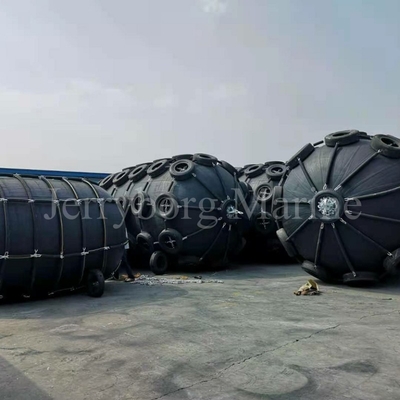 navio de 2.5m*4.0m que entra Yokohama pneumático Marine Fenders