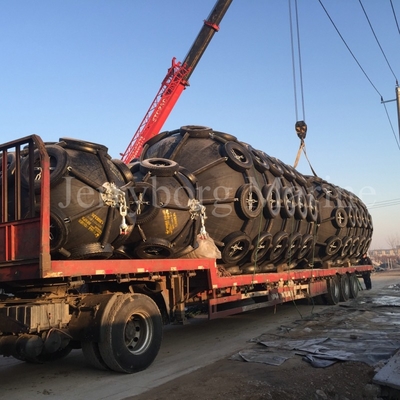 navio de 2.5m*4.0m que entra Yokohama pneumático Marine Fenders