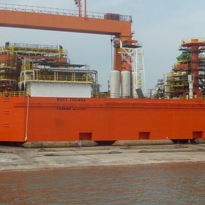 navio de 1.2m*12m que lança Marine Rubber Airbags inflável